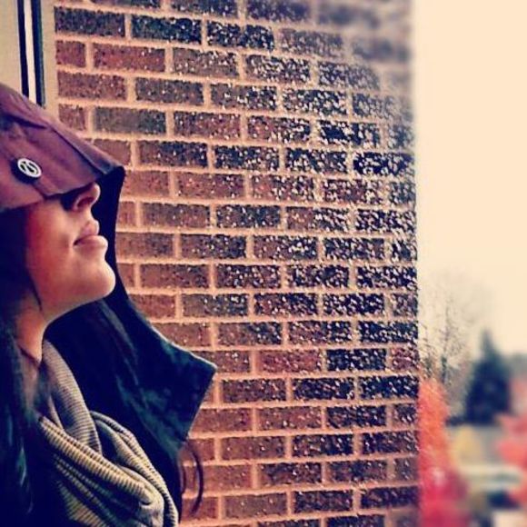 Meet your Posher, Shaina - Picture 1 of 1